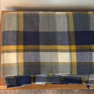 Navy & Yellow Blanket Scarf